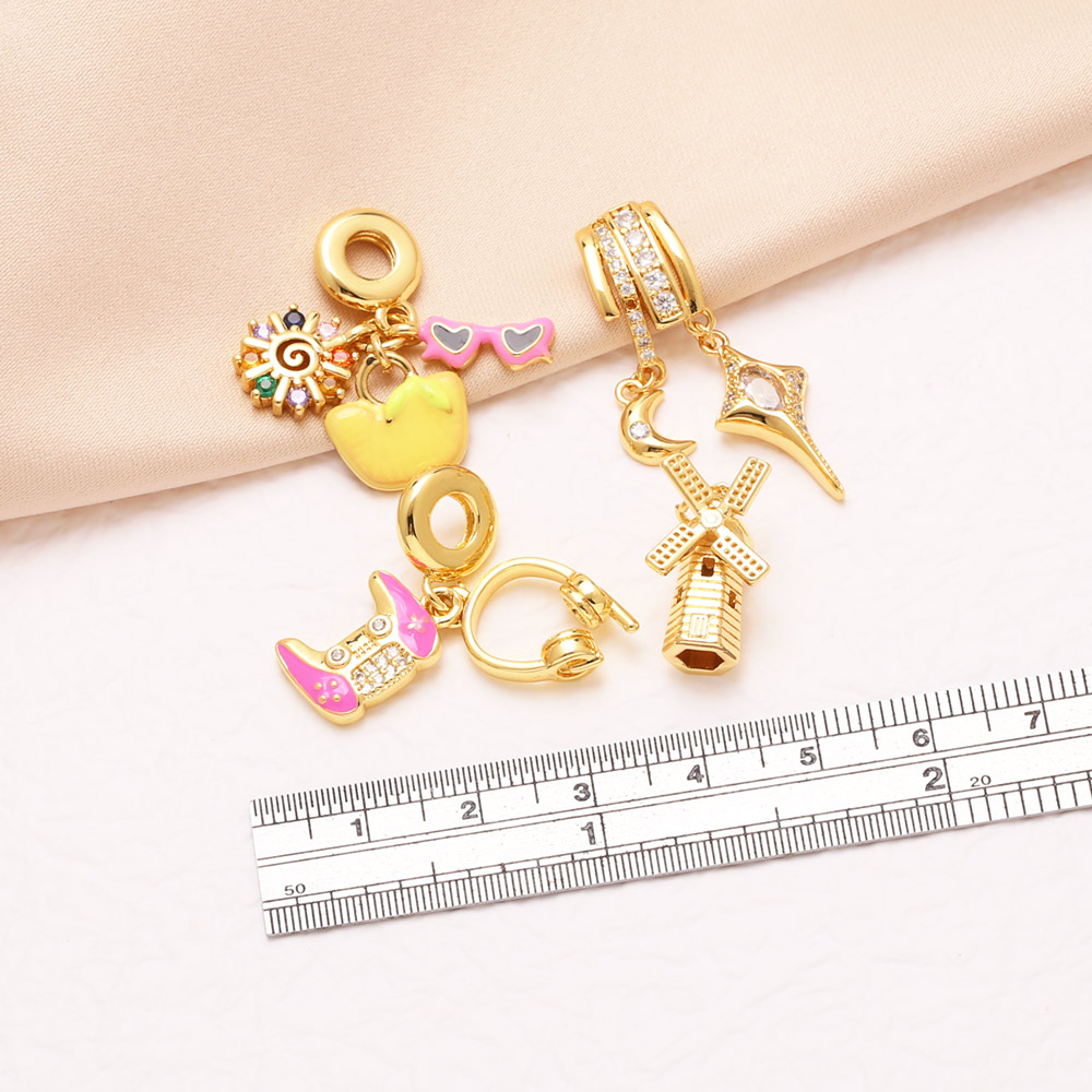 จี้รูปจอยเกมเคลือบสีชมพู OCESR - Jewelry Making Game บทวิจารณ์และราคา